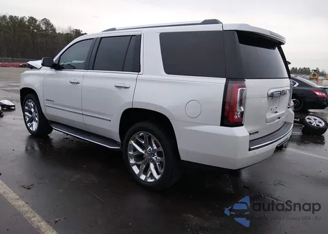 2017 GMC Yukon Denali z USA, uszkodzony, nr VIN 1GKS1CKJ8HR375160